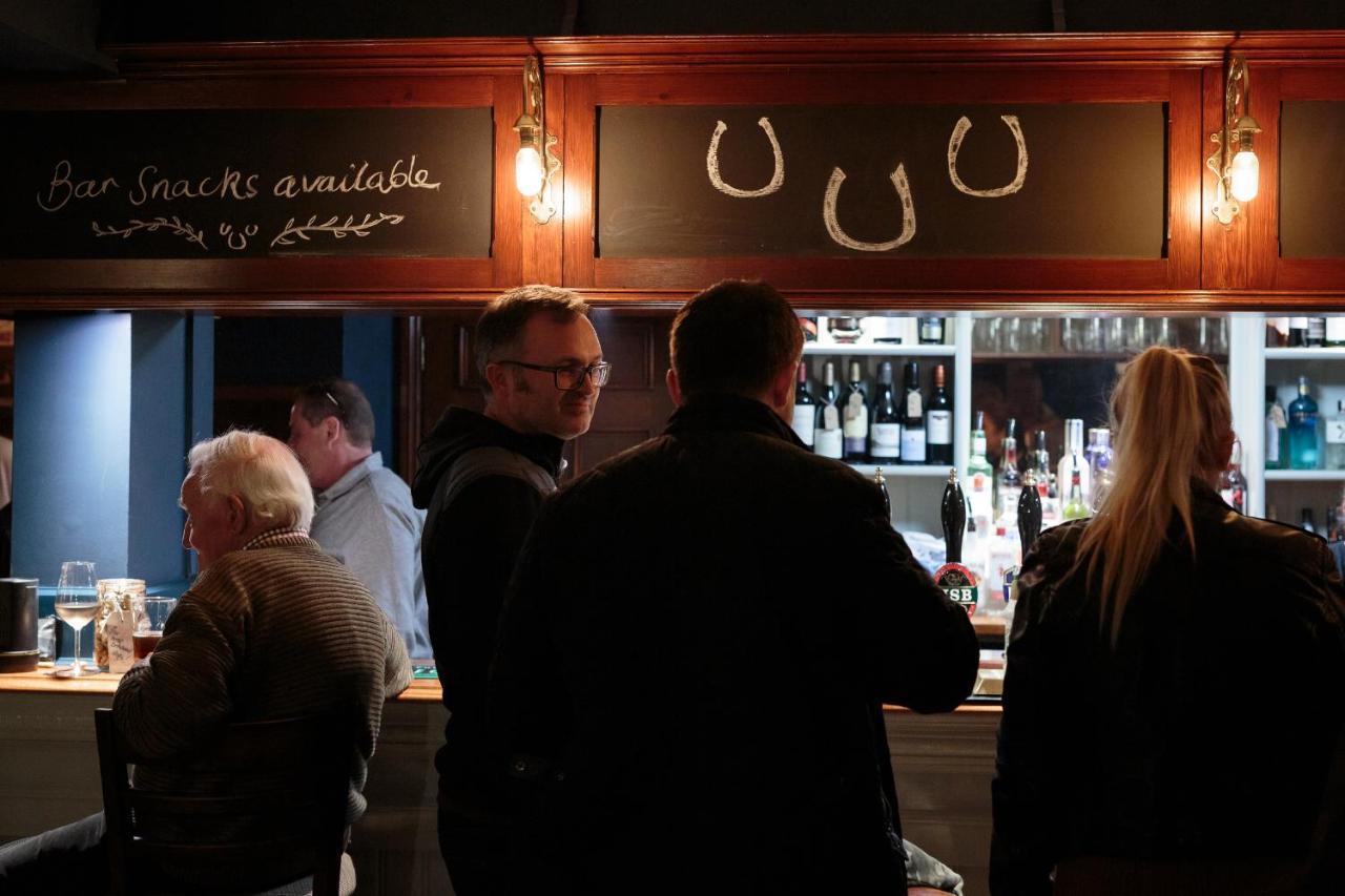 The Three Horseshoes East Worldham Alton  Bagian luar foto