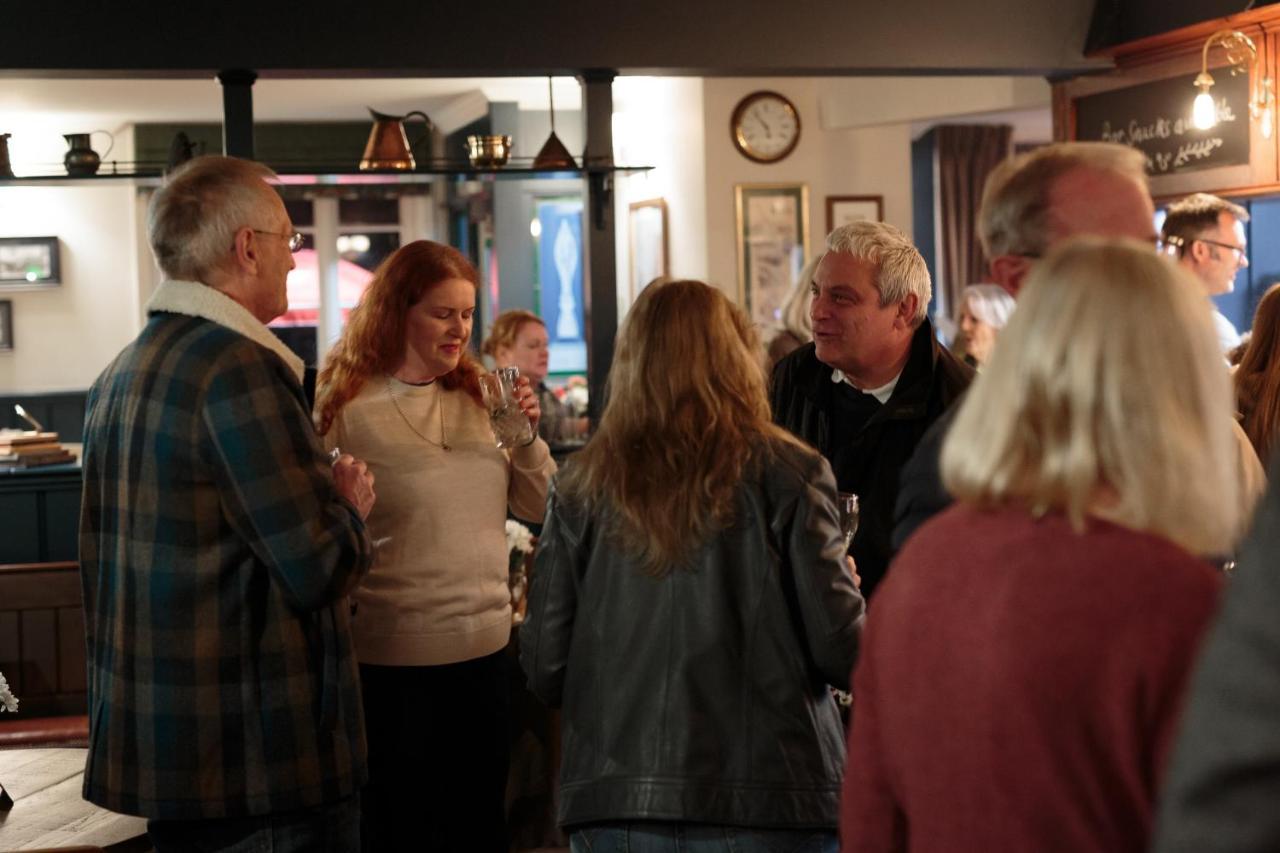The Three Horseshoes East Worldham Alton  Bagian luar foto