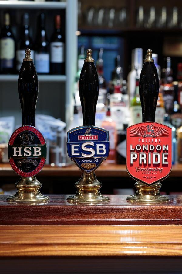 The Three Horseshoes East Worldham Alton  Bagian luar foto