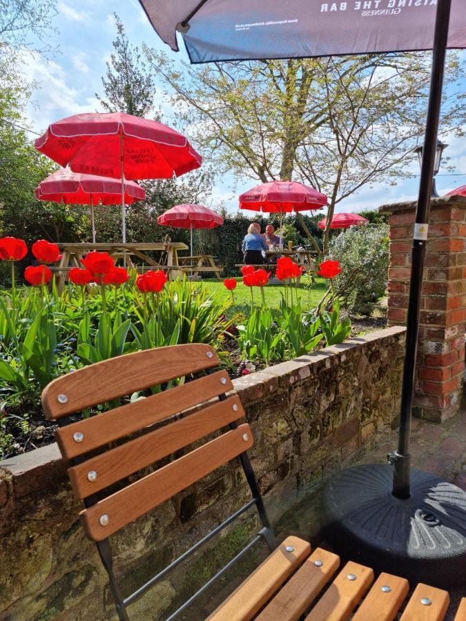 The Three Horseshoes East Worldham Alton  Bagian luar foto
