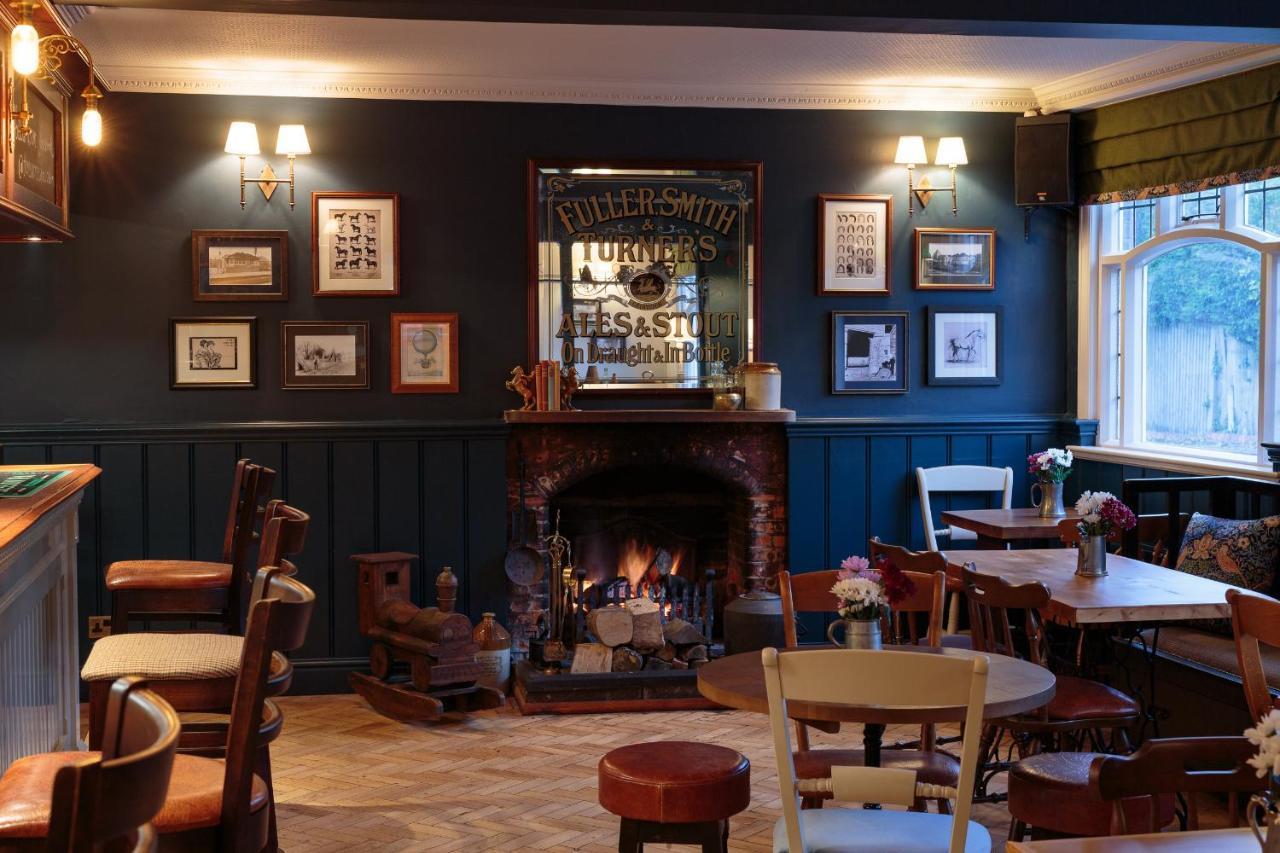 The Three Horseshoes East Worldham Alton  Bagian luar foto
