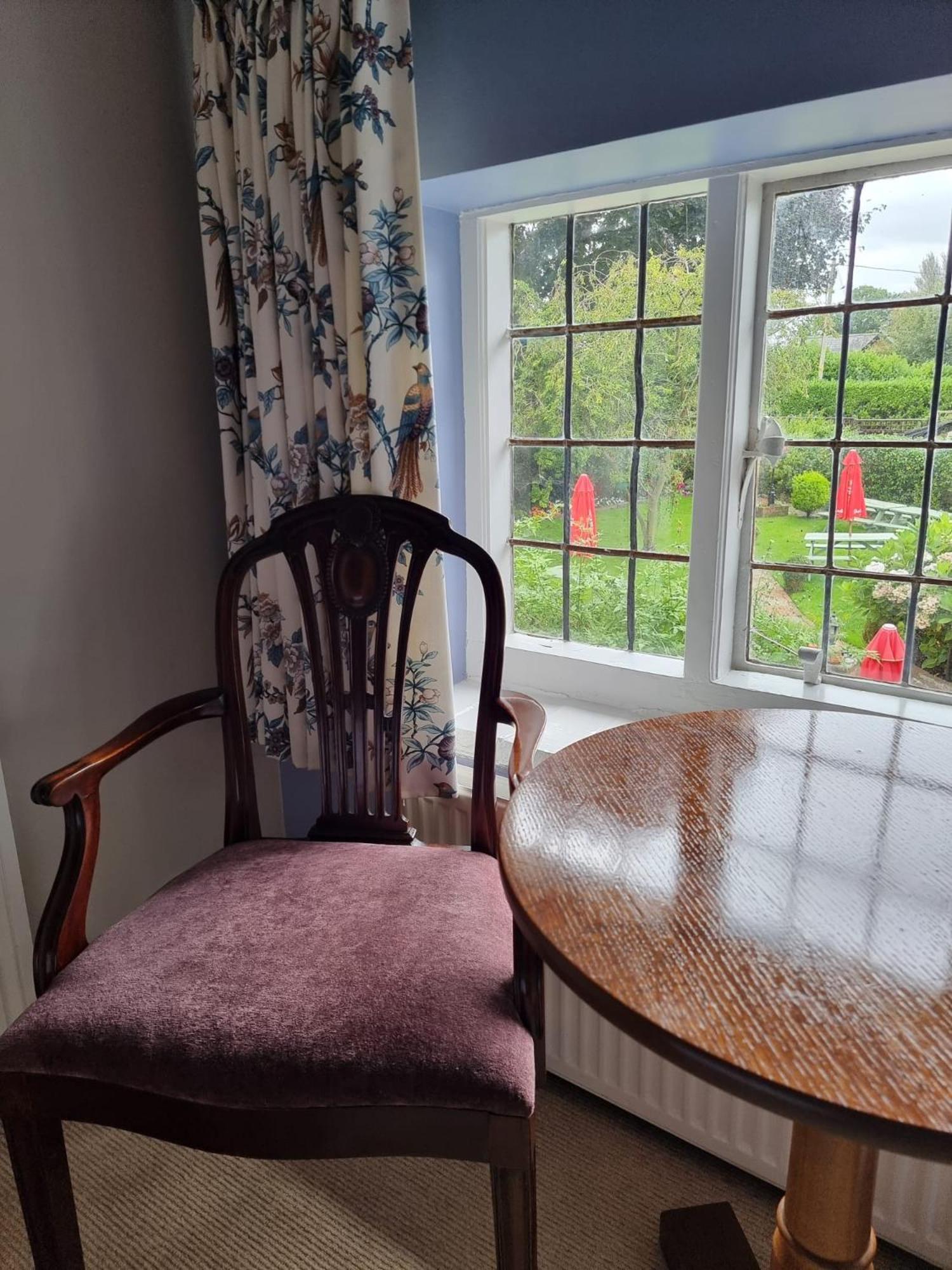 The Three Horseshoes East Worldham Alton  Bagian luar foto
